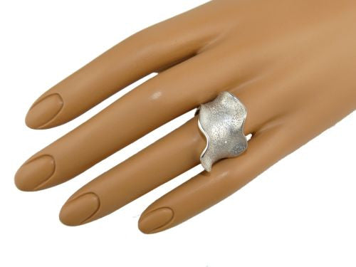 Charles Garnier Allegra Sterling Silver Small Ruffle Ring Size 7 - ILoveThatGift