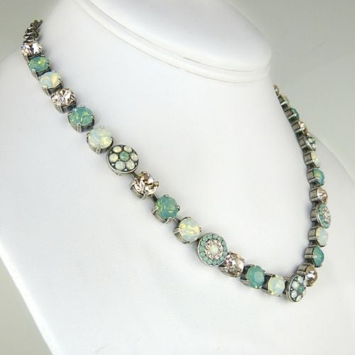 Mariana Handmade Swarovski Necklace Handmade 3044/1 23439 Clear Peach Opal Pearl - ILoveThatGift